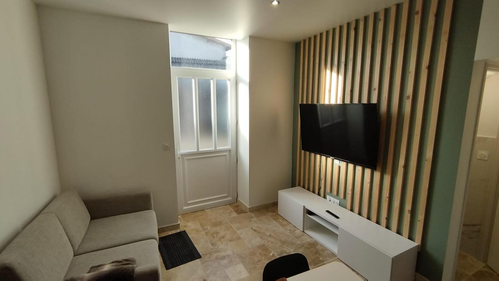 Appartement Lumineux En Rdc Bourgoin-Jallieu Bagian luar foto